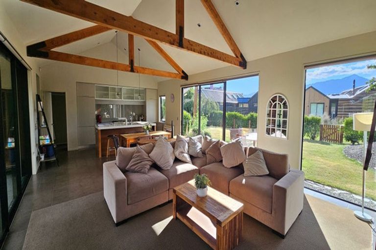 Photo of property in 5 Glengarry Court, Jacks Point, Queenstown, 9371