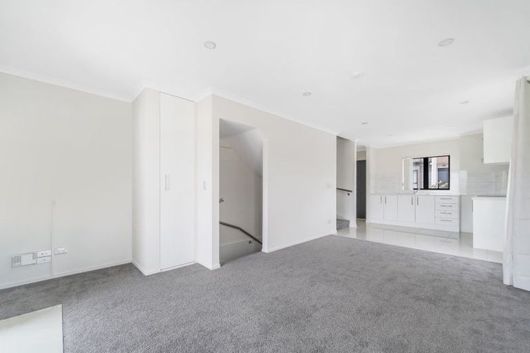 Photo of property in 26 Wallson Crescent, Wiri, Auckland, 2104