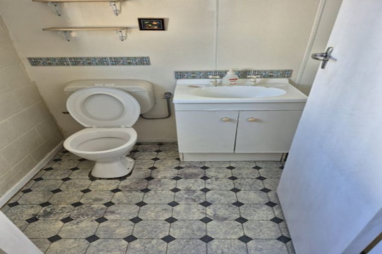 Photo of property in 7 Wells Place, Tamatea, Napier, 4112