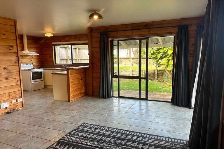 Photo of property in 14 Yeoman Place, Howick, Auckland, 2014