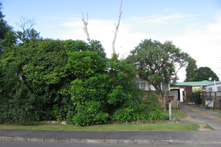 Photo of property in 3 Gane Lane, Te Atatu Peninsula, Auckland, 0610