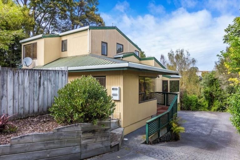 Photo of property in 9 Titoki Avenue, Waipahihi, Taupo, 3330