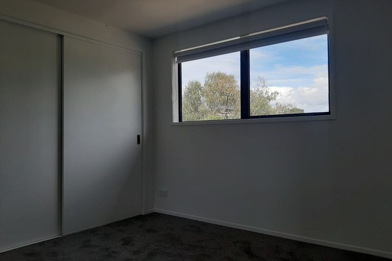 Photo of property in 1d Hamurana Place, Te Atatu Peninsula, Auckland, 0610