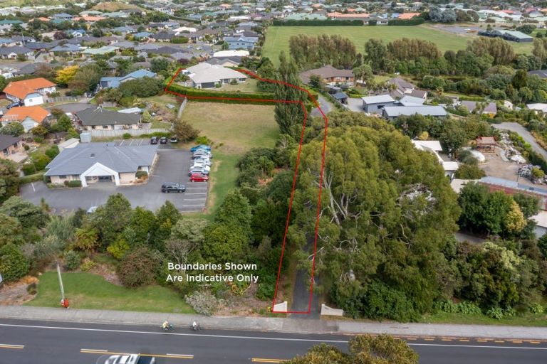 Photo of property in 236 Mazengarb Road, Paraparaumu, 5032
