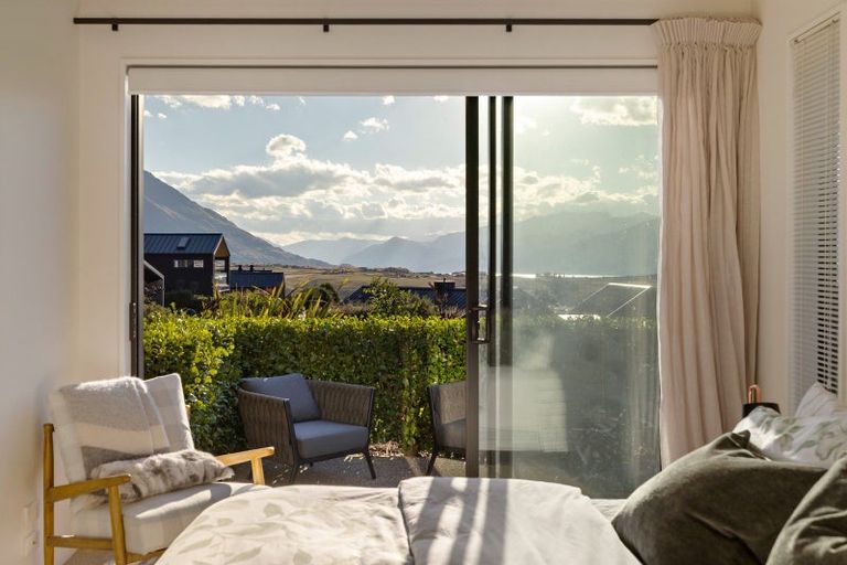 Photo of property in 13 Ellesmere Avenue, Jacks Point, Queenstown, 9371
