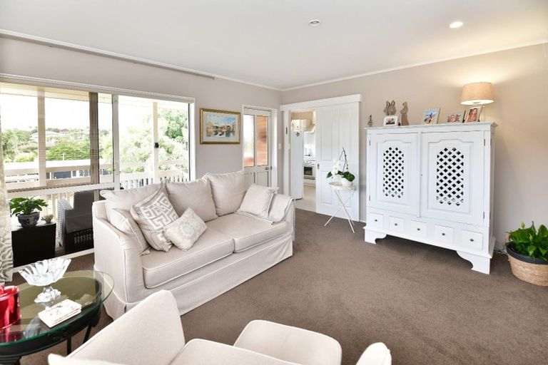 Photo of property in 2a Melia Place, Stanmore Bay, Whangaparaoa, 0932