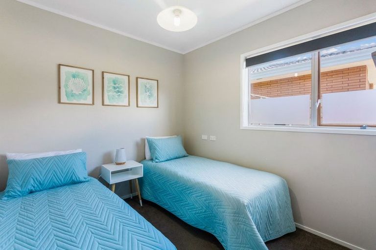 Photo of property in 1/6 Manuka Street, Orewa, 0931