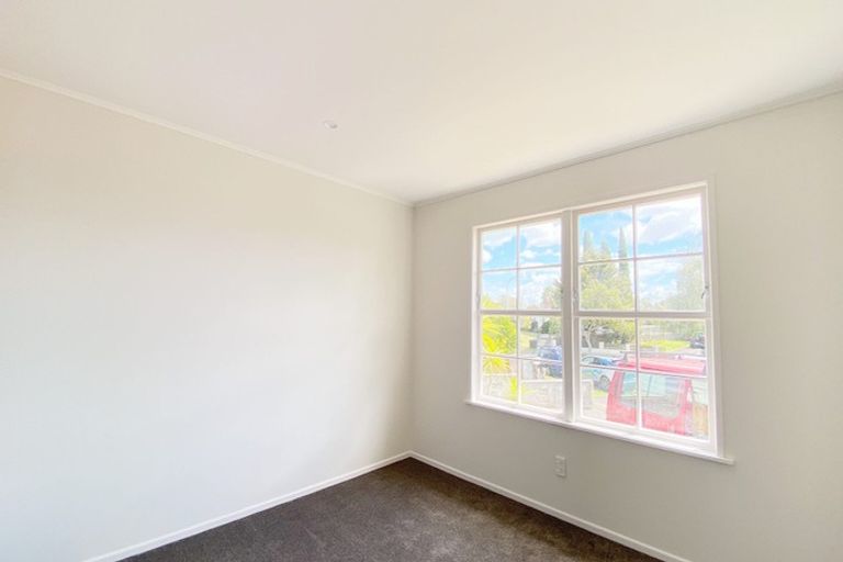 Photo of property in 13 Burlington Place, Manurewa, Auckland, 2102