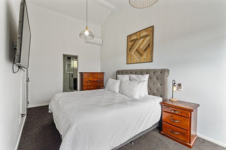 Photo of property in 7 Vera Lane, Paraparaumu, 5032