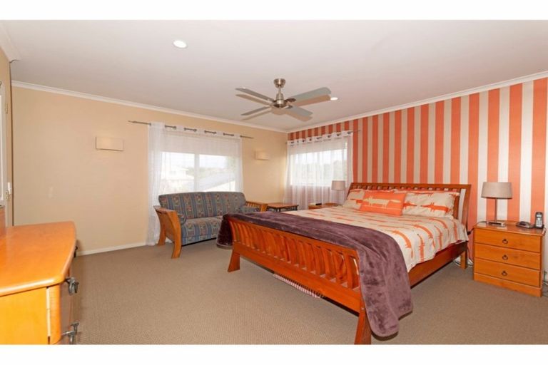 Photo of property in 3 Cognac Place, Henderson, Auckland, 0612