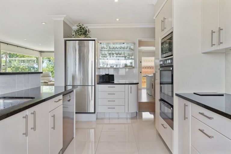 Photo of property in 2 Eighth Avenue, Tauranga, 3110