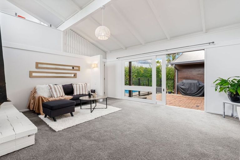 Photo of property in 279 Royal Road, Massey, Auckland, 0614