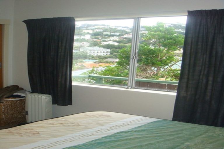 Photo of property in 2 Overtoun Terrace, Hataitai, Wellington, 6021