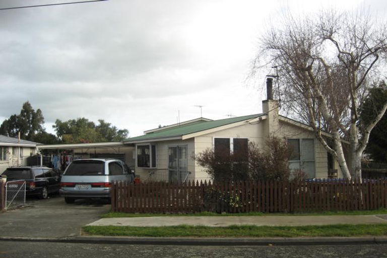 Photo of property in 135 Pembroke Street, Carterton, 5713