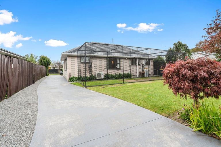 Photo of property in 30 Toorak Avenue, Avonhead, Christchurch, 8042