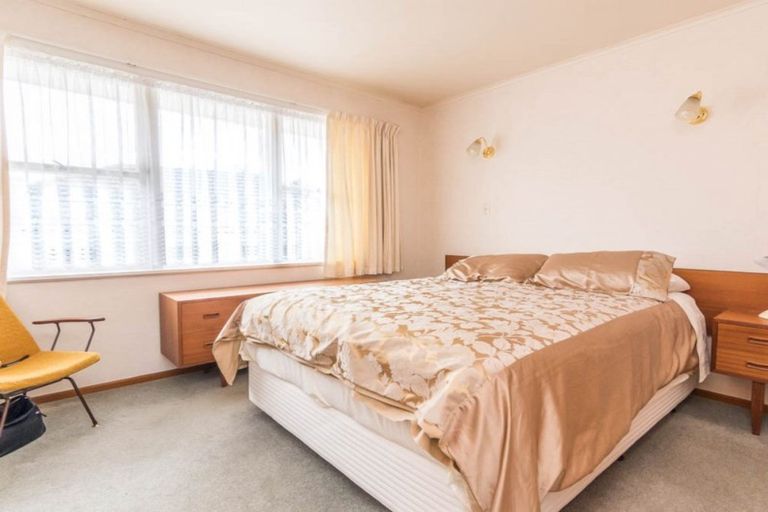 Photo of property in 125 Hutchinson Avenue, New Lynn, Auckland, 0600