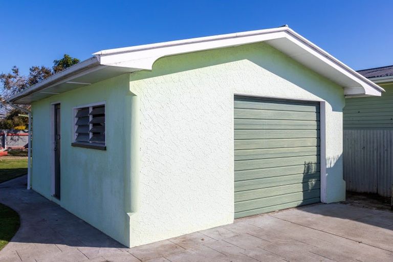 Photo of property in 15 Wycliffe Street, Onekawa, Napier, 4110