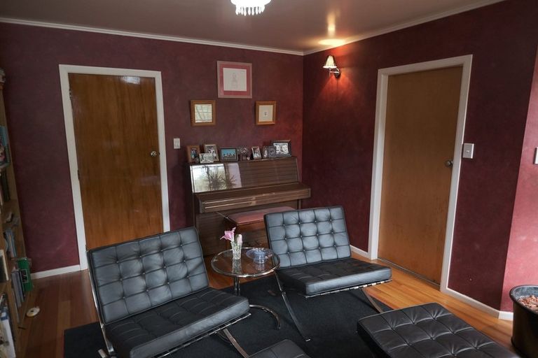 Photo of property in 139 Hine Road, Wainuiomata, Lower Hutt, 5014