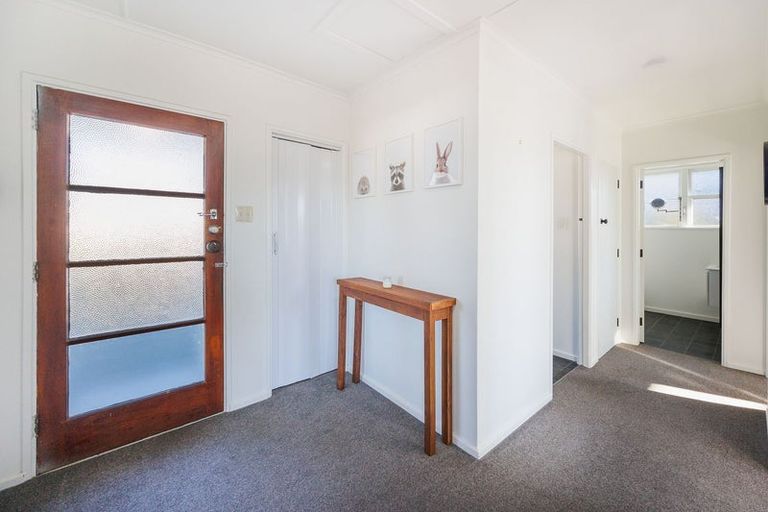 Photo of property in 2 Avon Terrace, Roslyn, Palmerston North, 4414