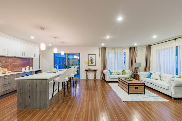 Photo of property in 332 Harbourside Drive, Karaka, Papakura, 2113