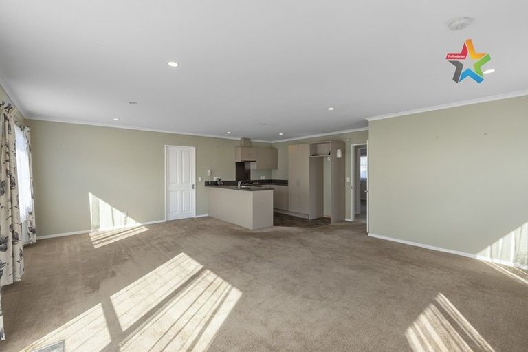 Photo of property in 35 Woodland Mews, Wainuiomata, Lower Hutt, 5014
