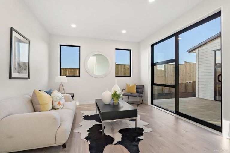 Photo of property in 38 Fort Lincoln Loop, Karaka, Papakura, 2113