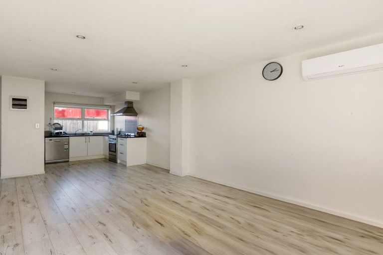 Photo of property in 12u4 Blackburn Street, Frankton, Hamilton, 3204