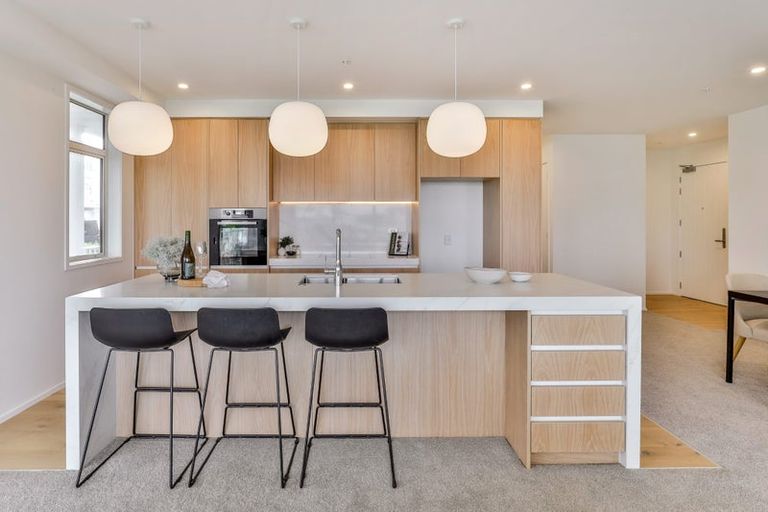 Photo of property in 125 Hibiscus Drive, Orewa, 0931