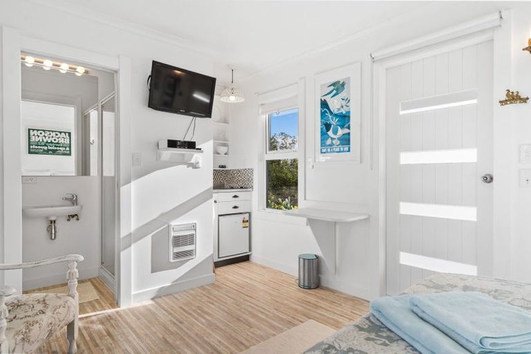 Photo of property in 216 Glenmorven Road, Morison Bush, Greytown, 5794