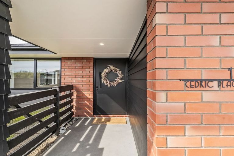 Photo of property in 15 Cedric Place, Darfield, 7510