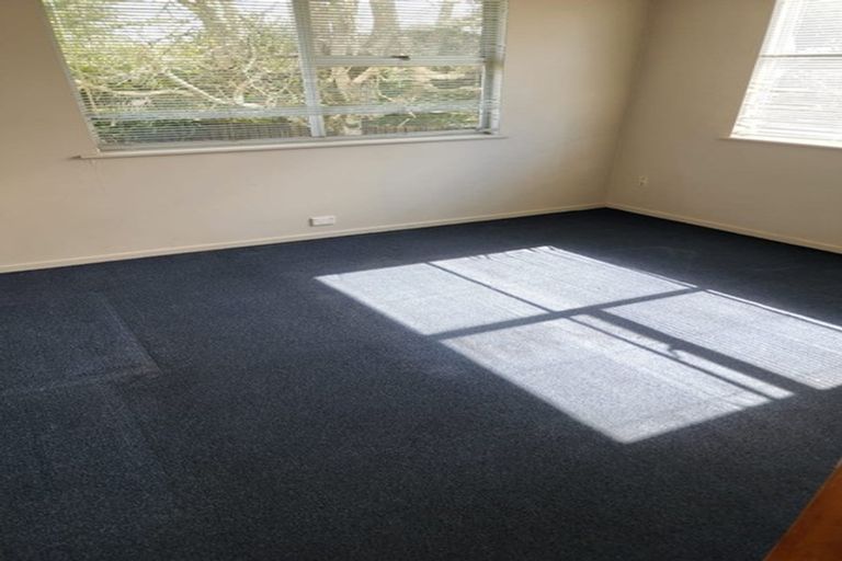 Photo of property in 24 Fairdale Place, Birkdale, Auckland, 0626