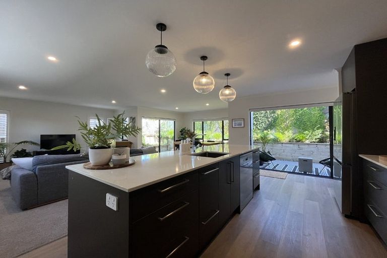 Photo of property in 92a Lemon Street, New Plymouth, 4312