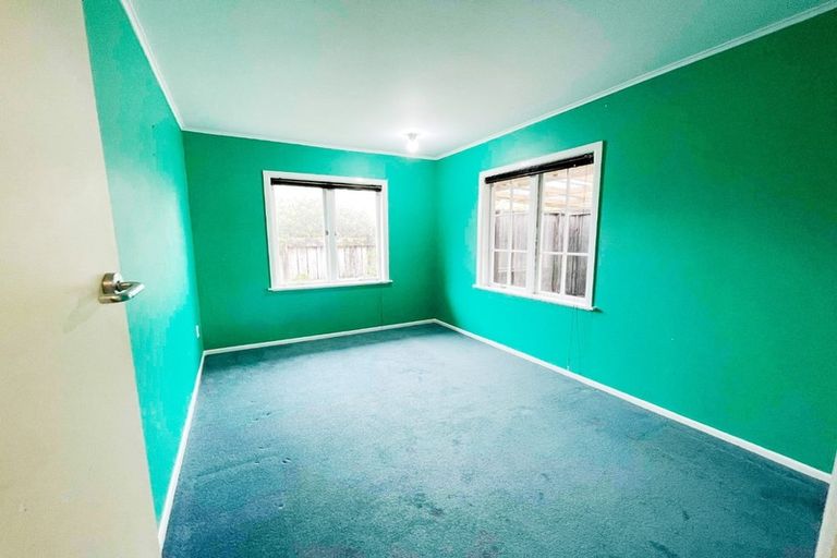 Photo of property in 30 Gilliam Street, New Lynn, Auckland, 0600