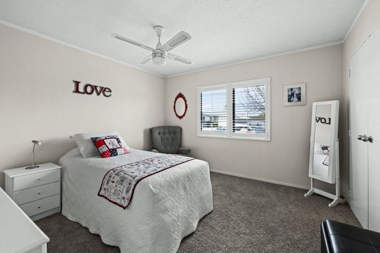 Photo of property in 22a Hinton Road, Taradale, Napier, 4112