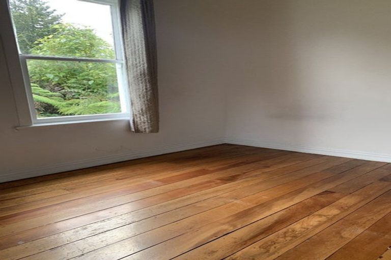 Photo of property in 20 Bridge Street, Eketahuna, 4900