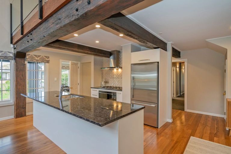 Photo of property in 5 Laura Place, Whitianga, 3510