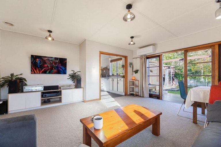 Photo of property in 10 Dell Road, Raumati South, Paraparaumu, 5032