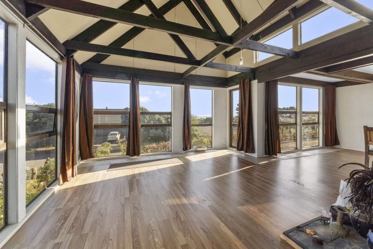 Photo of property in 3 Ara Kuaka, Waikanae Beach, Waikanae, 5036
