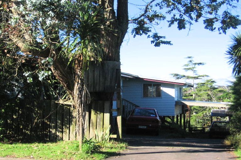 Photo of property in 24 Kashmir Road, Glen Eden, Auckland, 0602