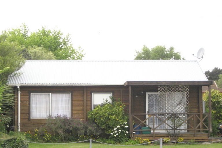 Photo of property in 162 Grimseys Road, Redwood, Christchurch, 8051