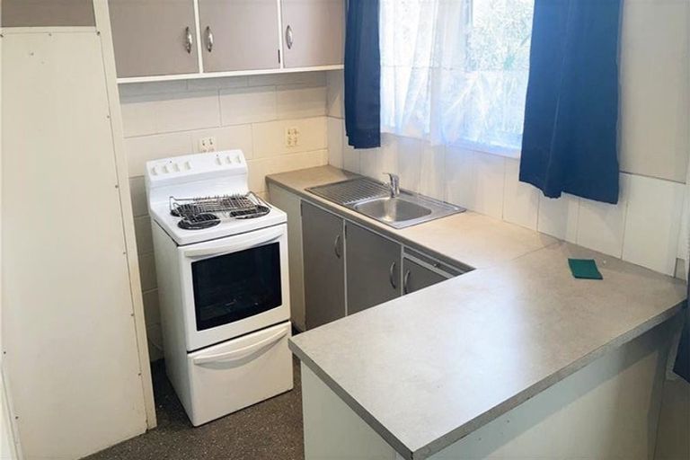 Photo of property in 194 Don Buck Road, Massey, Auckland, 0614