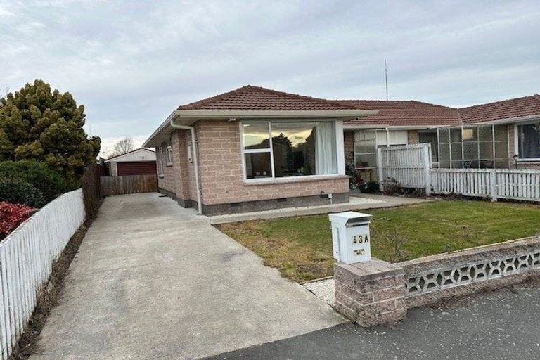 Photo of property in 43 Erin Crescent, Mairehau, Christchurch, 8013