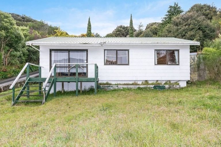 Photo of property in 22 Matariki Grove, Wainuiomata, Lower Hutt, 5014