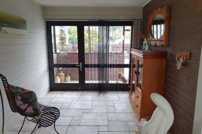 Photo of property in 112 Main Road South, Karoro, Greymouth, 7805