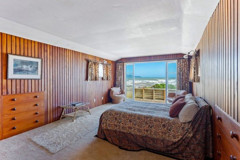 Photo of property in 23 Tutere Street, Waikanae Beach, Waikanae, 5036