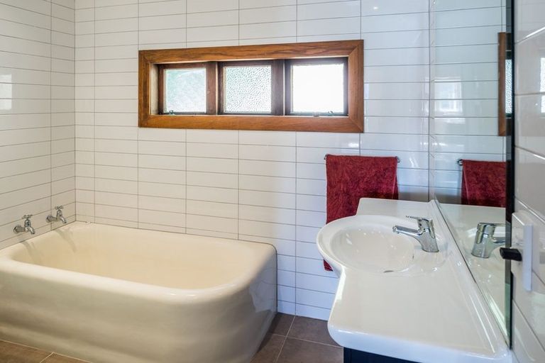 Photo of property in 124 Te Anau Road, Hataitai, Wellington, 6021