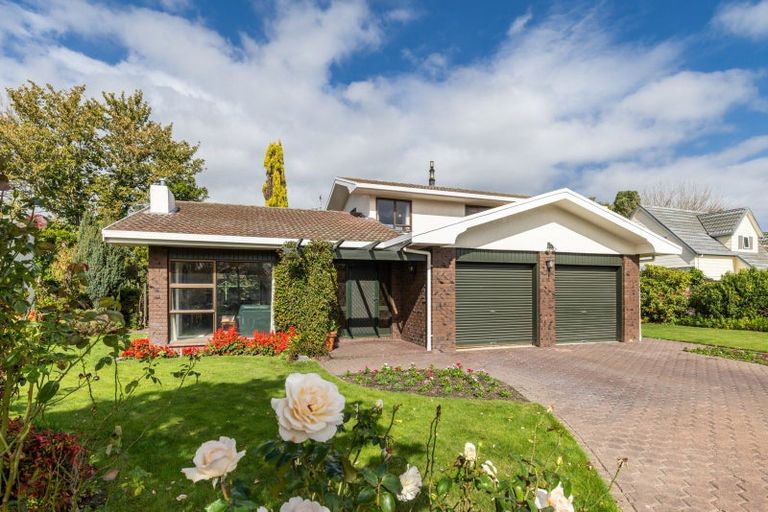 Photo of property in 15 Corwen Place, Mayfair, Hastings, 4122