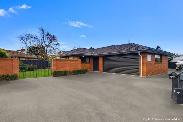 Photo of property in 37 Ben Nevis Drive, Broomfield, Christchurch, 8042
