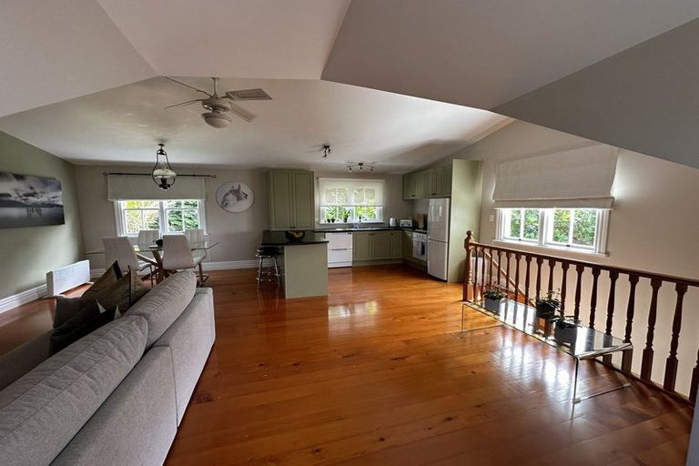Photo of property in 36 James Mackie Road, Helensville, 0875