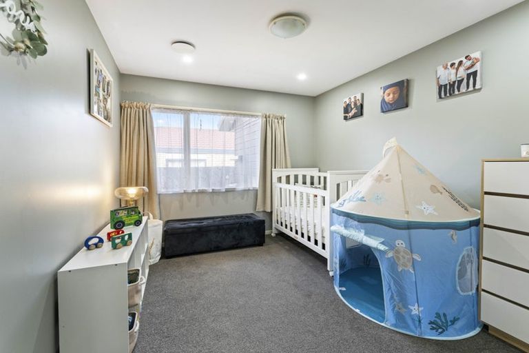 Photo of property in 75 Kamara Road, Glen Eden, Auckland, 0602